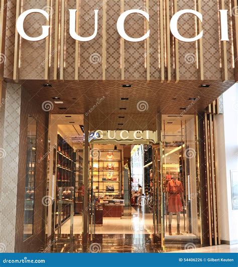 gucci outlet mall